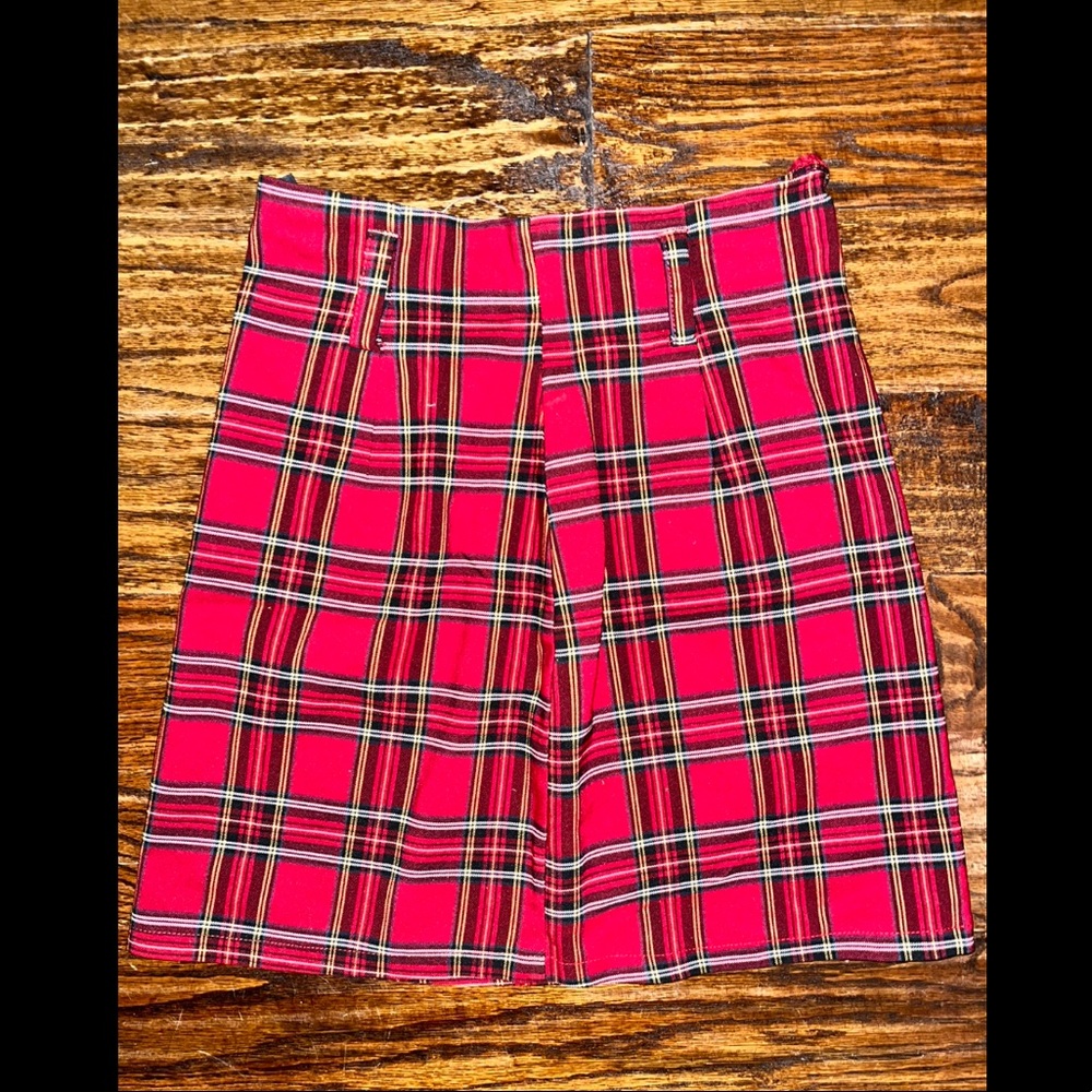 Plaid Skirt- F21- Small